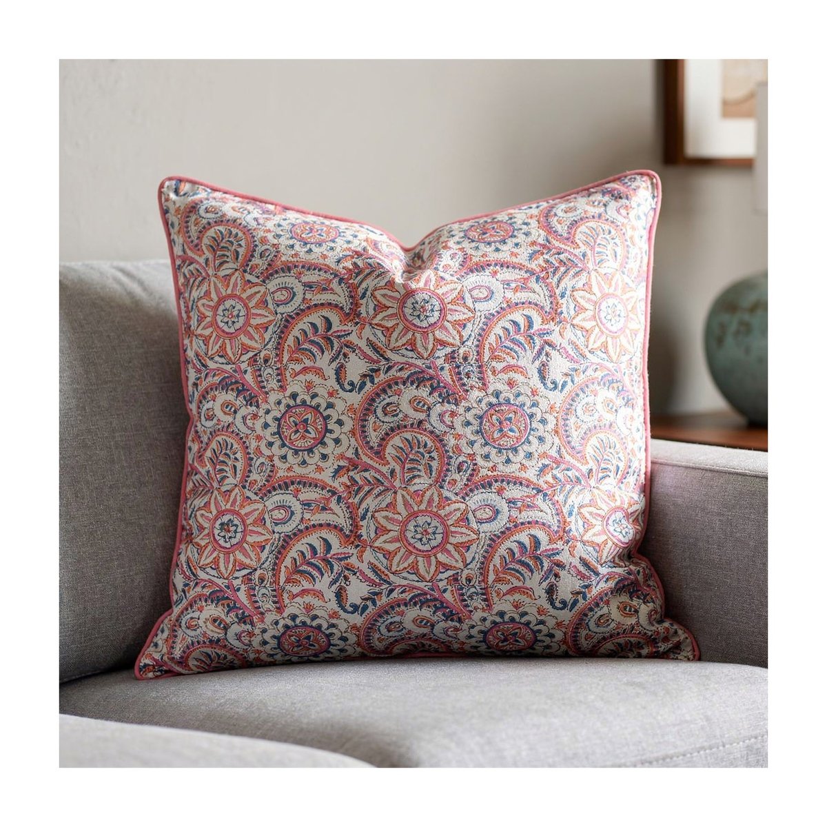 Housse de coussin Kusum rouge, bleu, blanc, ARCHIV
