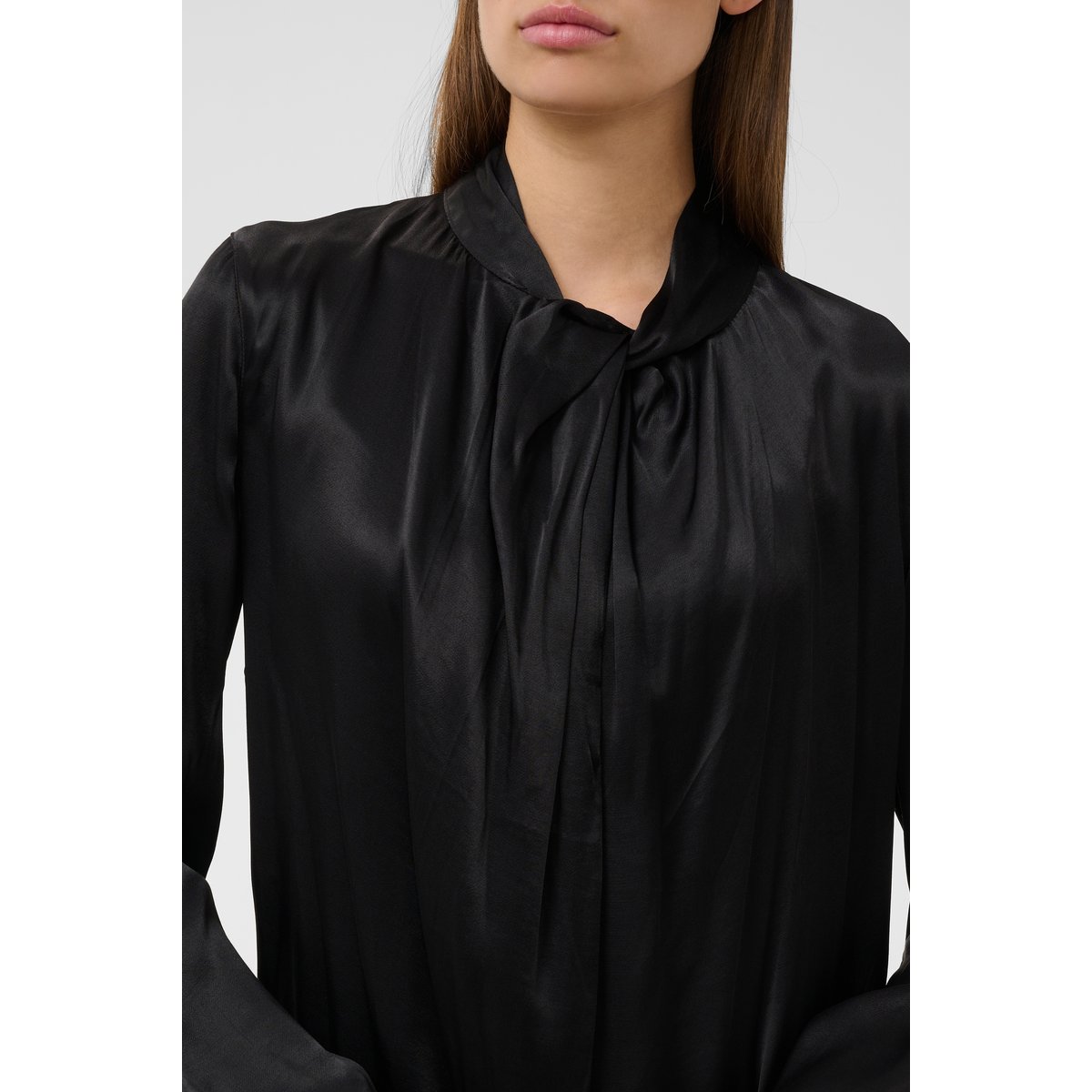 Blouse à manches longues noir black, SOAKED IN LUXURY