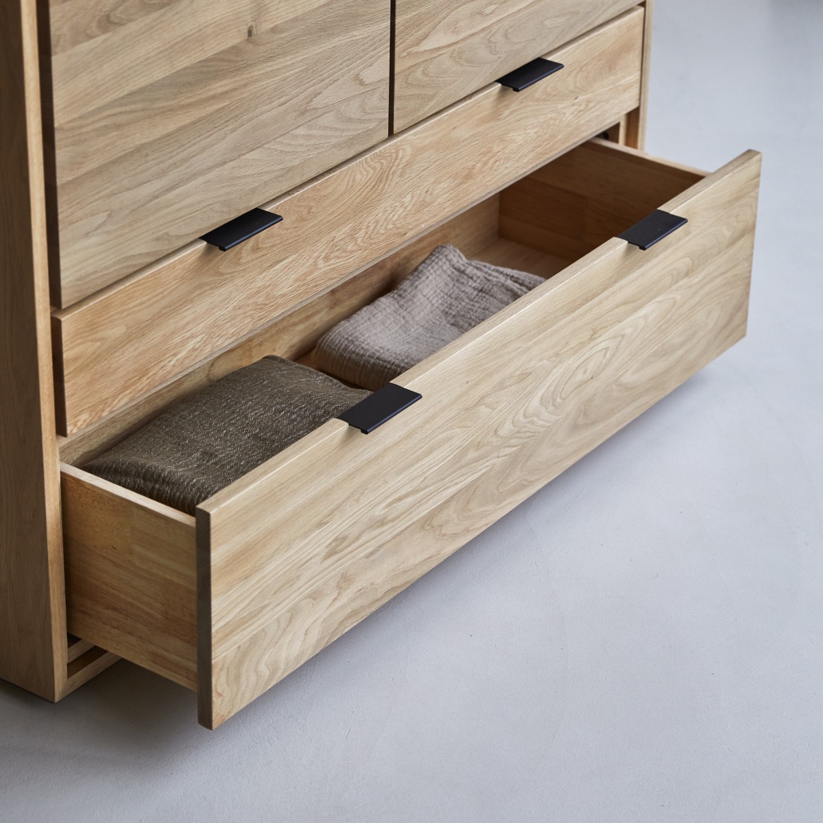 Armoire en Chêne massif, SENSON naturel, TIKAMOON