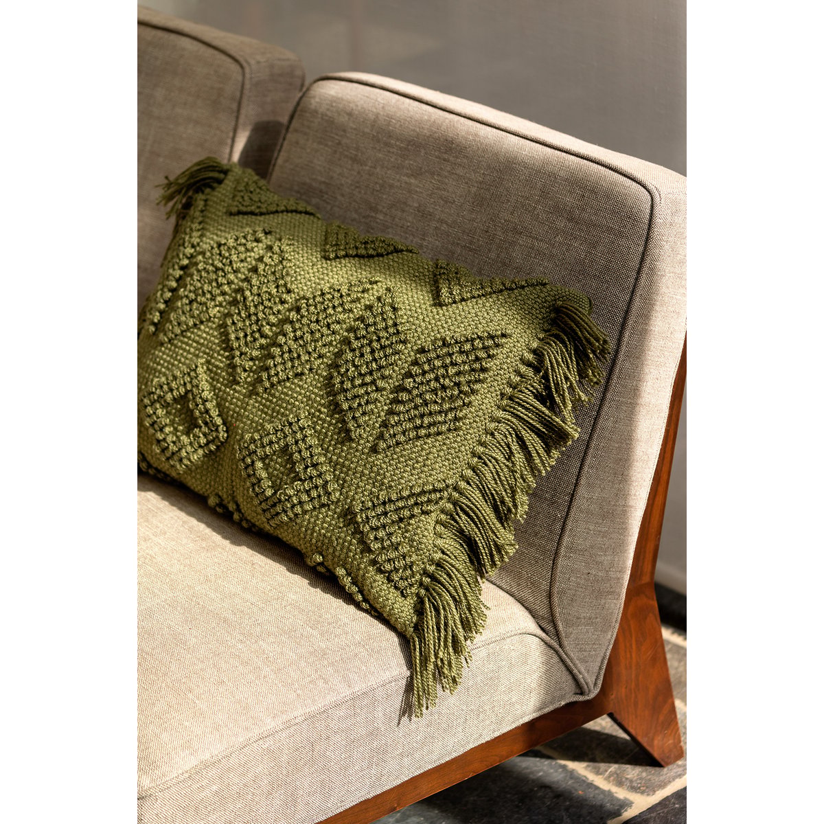 Coussin Odin vert olive, DUTCH DECOR