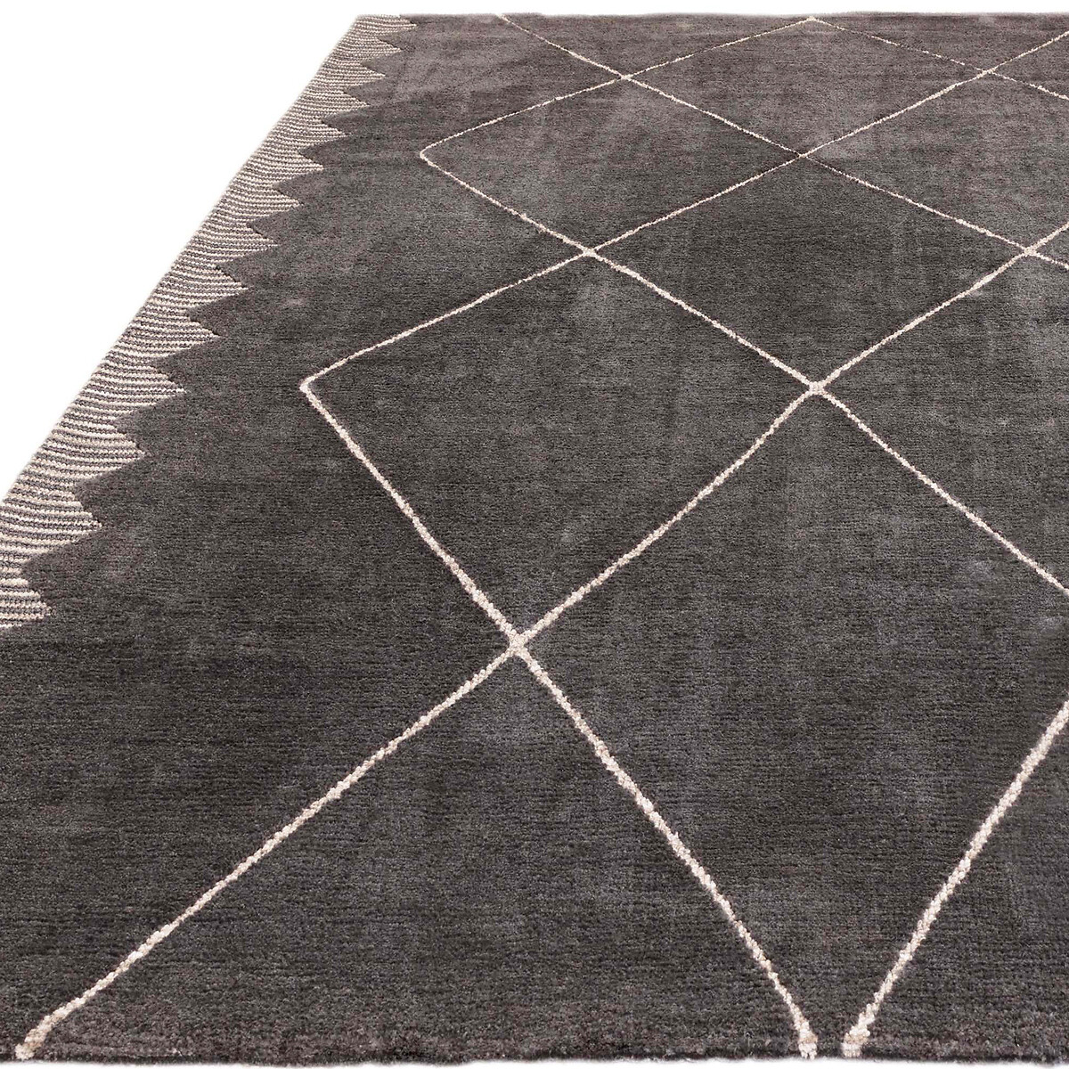 Monochrome Patterned Rug dark grey , ÉDITÉ