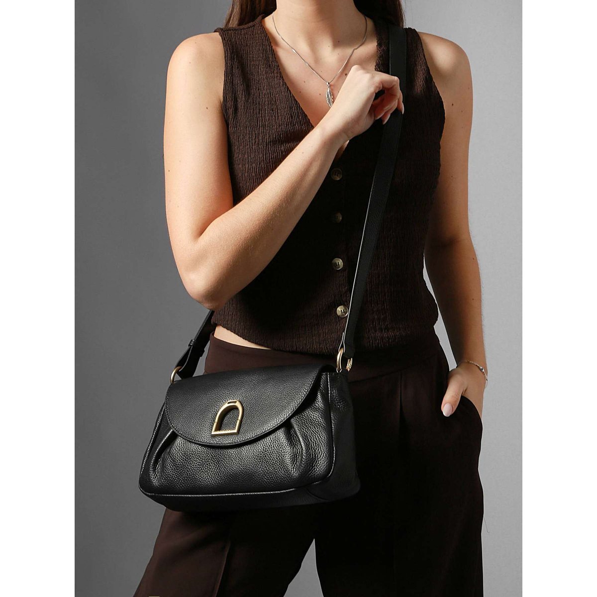 Sac bandoulière Shadow cuir noir, ETRIER