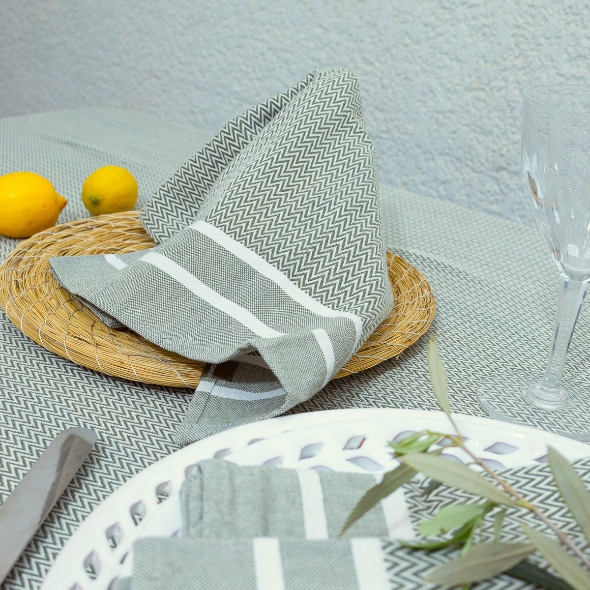 Lot de 4 serviettes de table coton SIENNA vert olive, FEBRONIE
