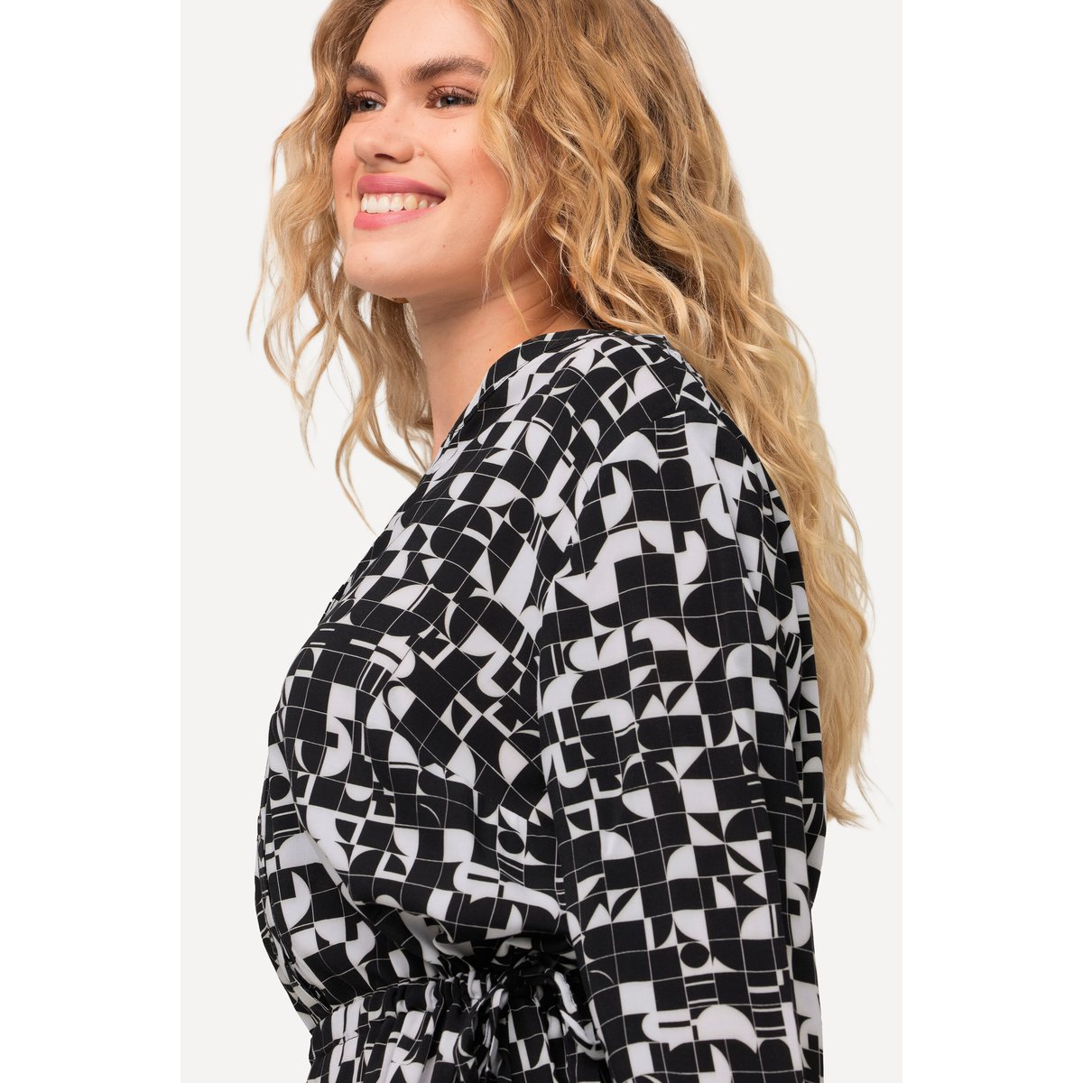 Robe à col tunisien et manches longues noir, ULLA POPKEN