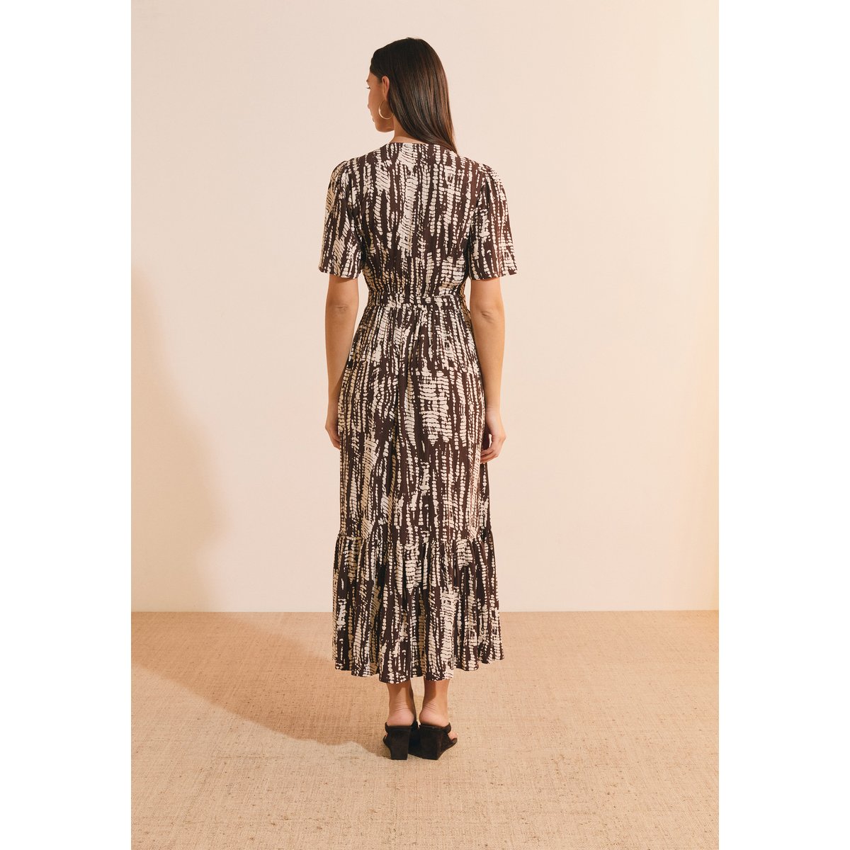 Robe longue col V à motifs ROMELIE IMP imp fd marron, ETAM