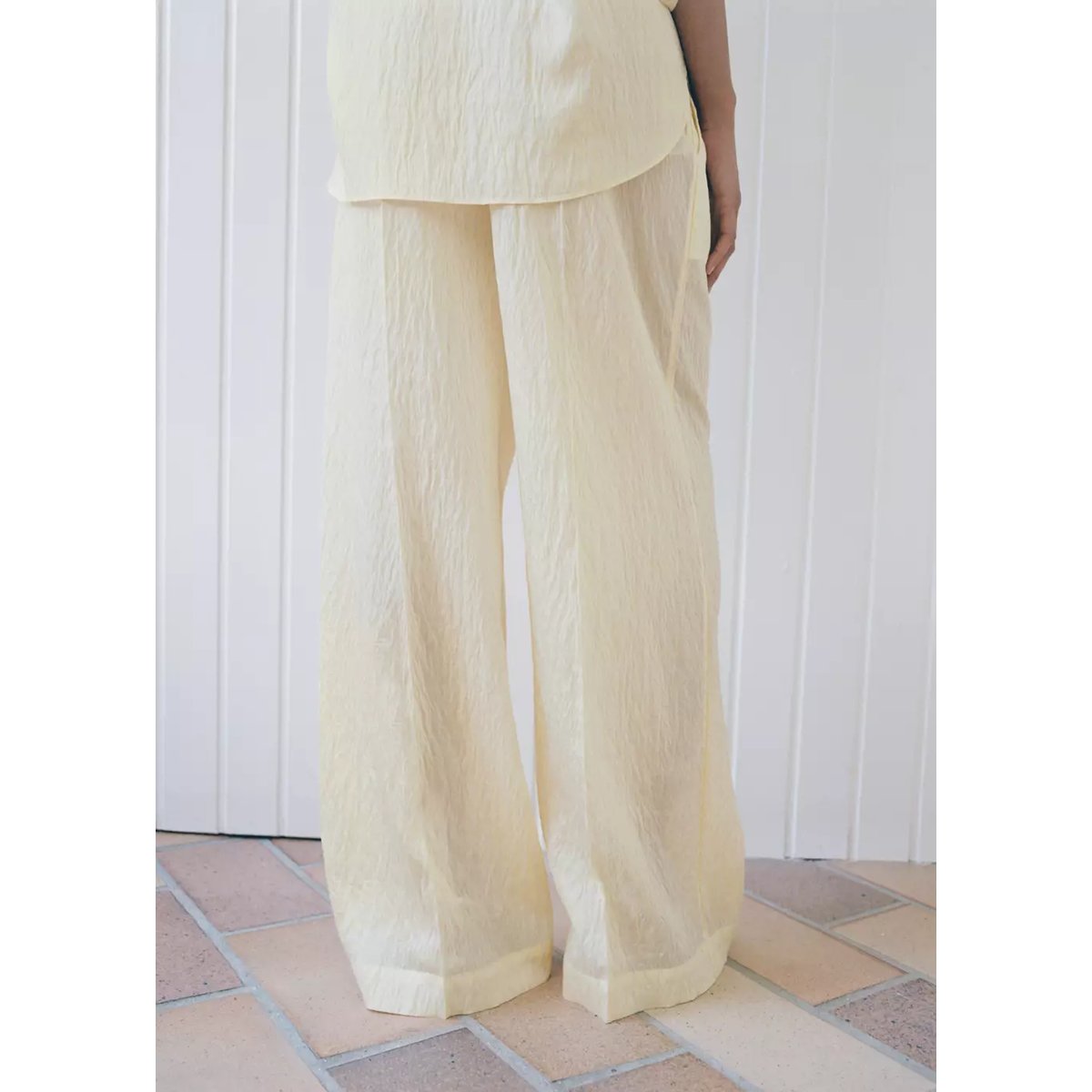 Pantalon Lyocell rayures jaune pastel, MANGO