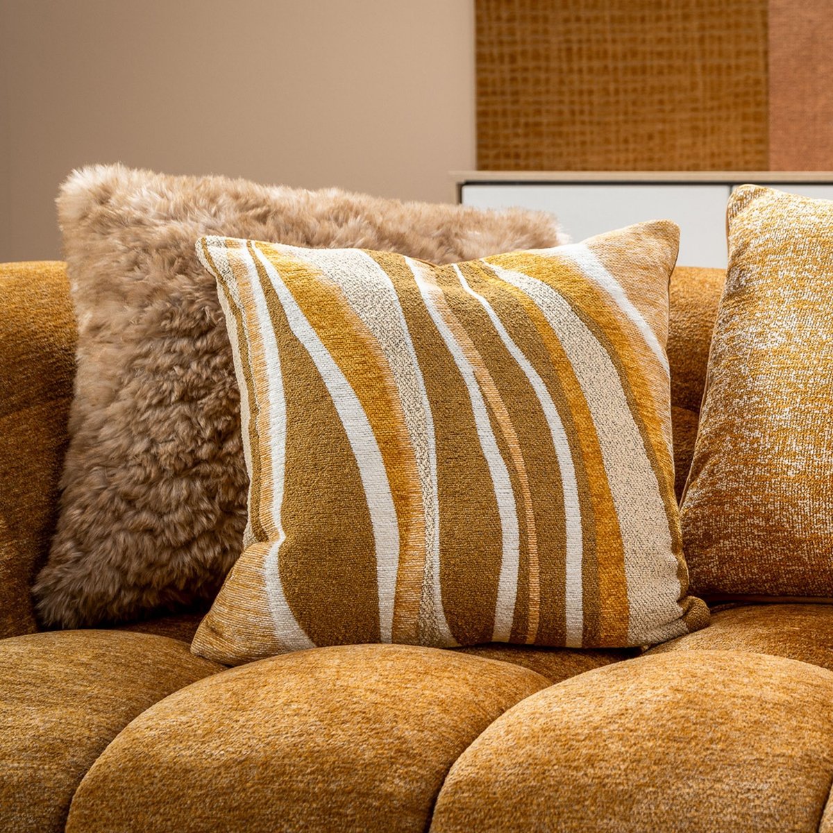 Coussin Peggi moutarde, DUTCH DECOR