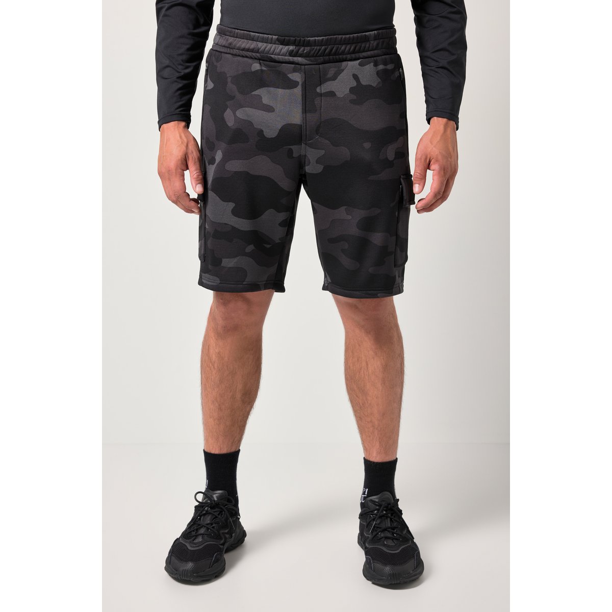 Bermuda cargo en molleton noir, JP1880