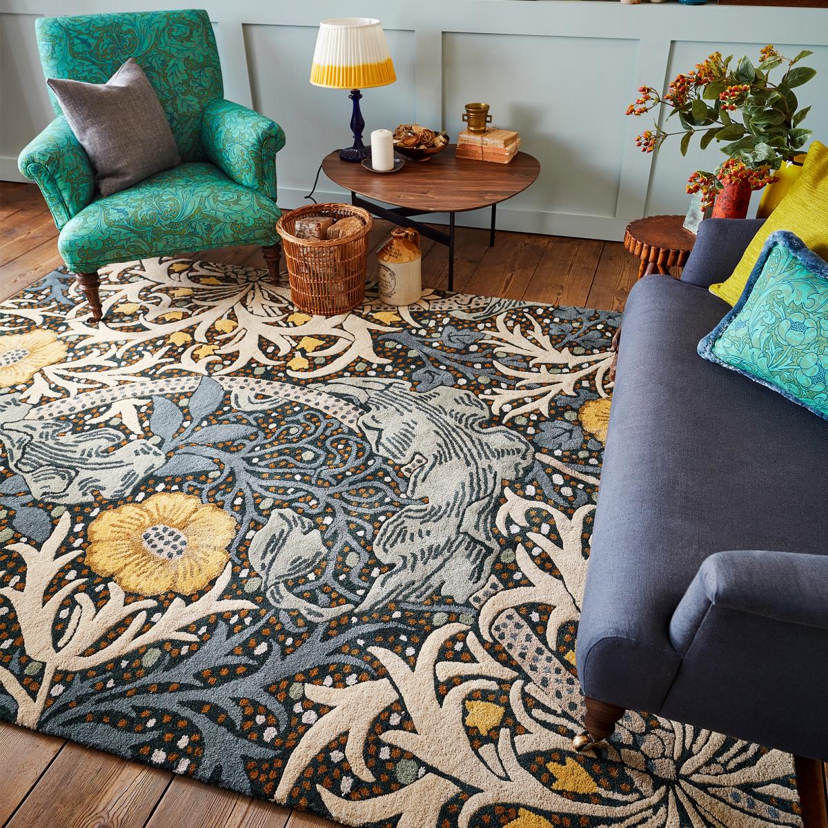 Tapis salon et chambre fait à la main en laine motif floral SEAWEED bleu, jaune, UN AMOUR DE TAPIS