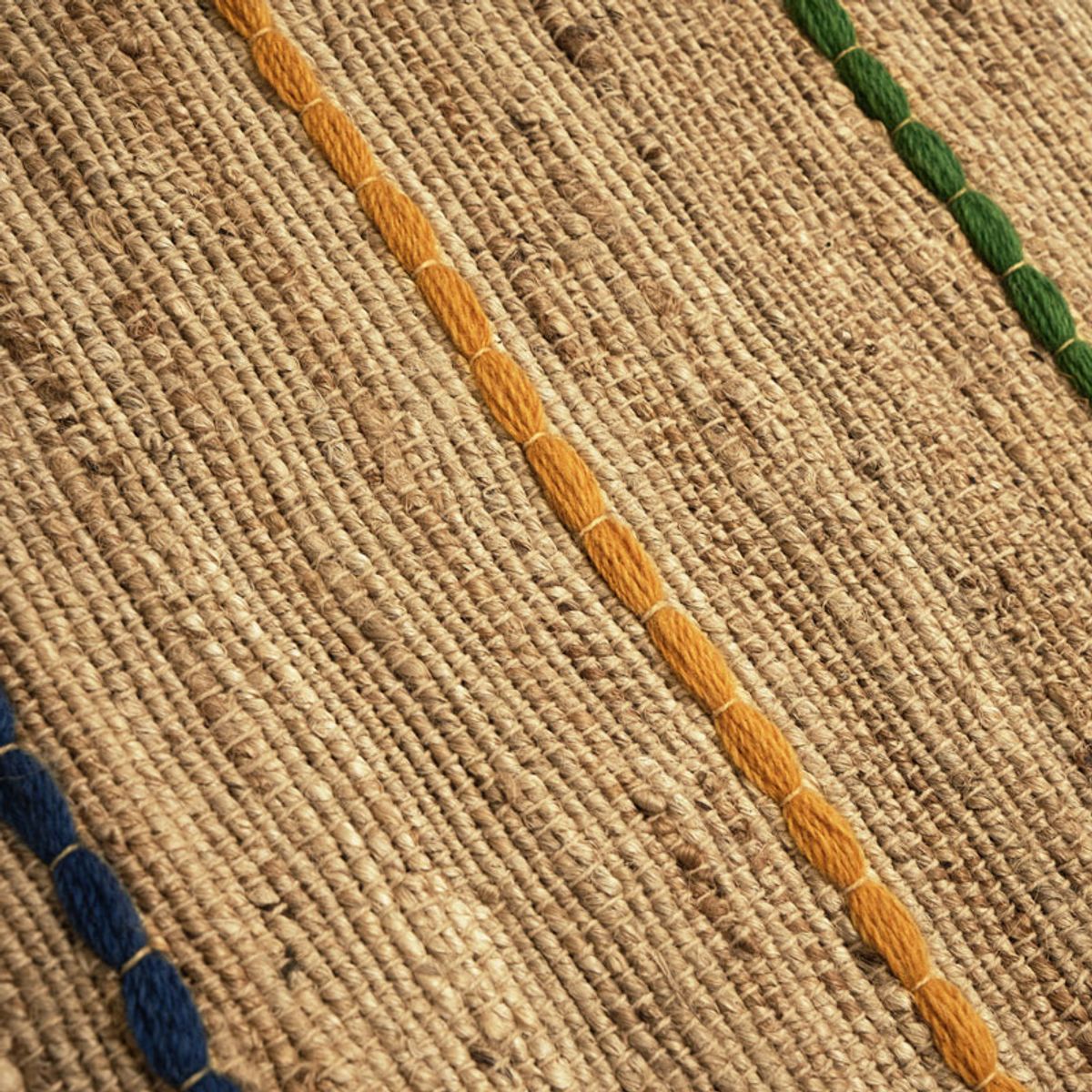 Tapis jute avec tresses en laine COLOR JUTE - style bohème multicolore, THE DECO FACTORY