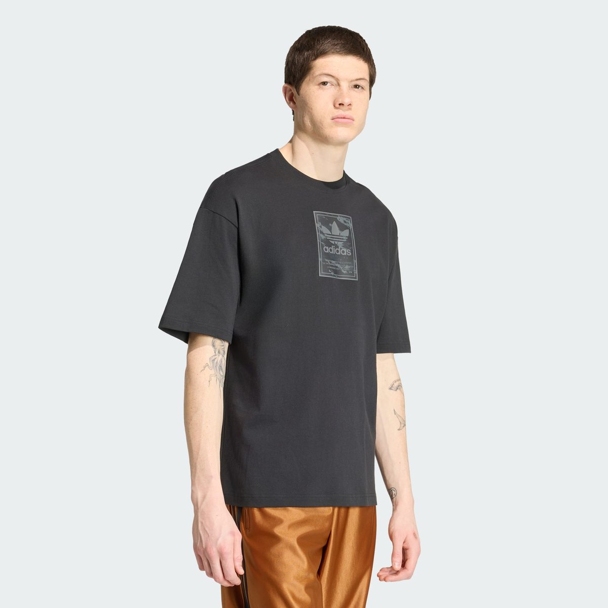 T-Shirt Camouflage Étiquette Languette T-Shirt Camouflage Étiquette Languette black, adidas Originals