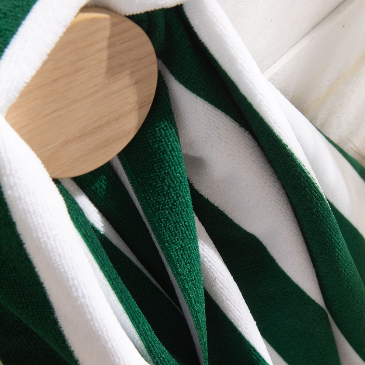 Serviette de plage SUMMER STRIPES vert, TODAY