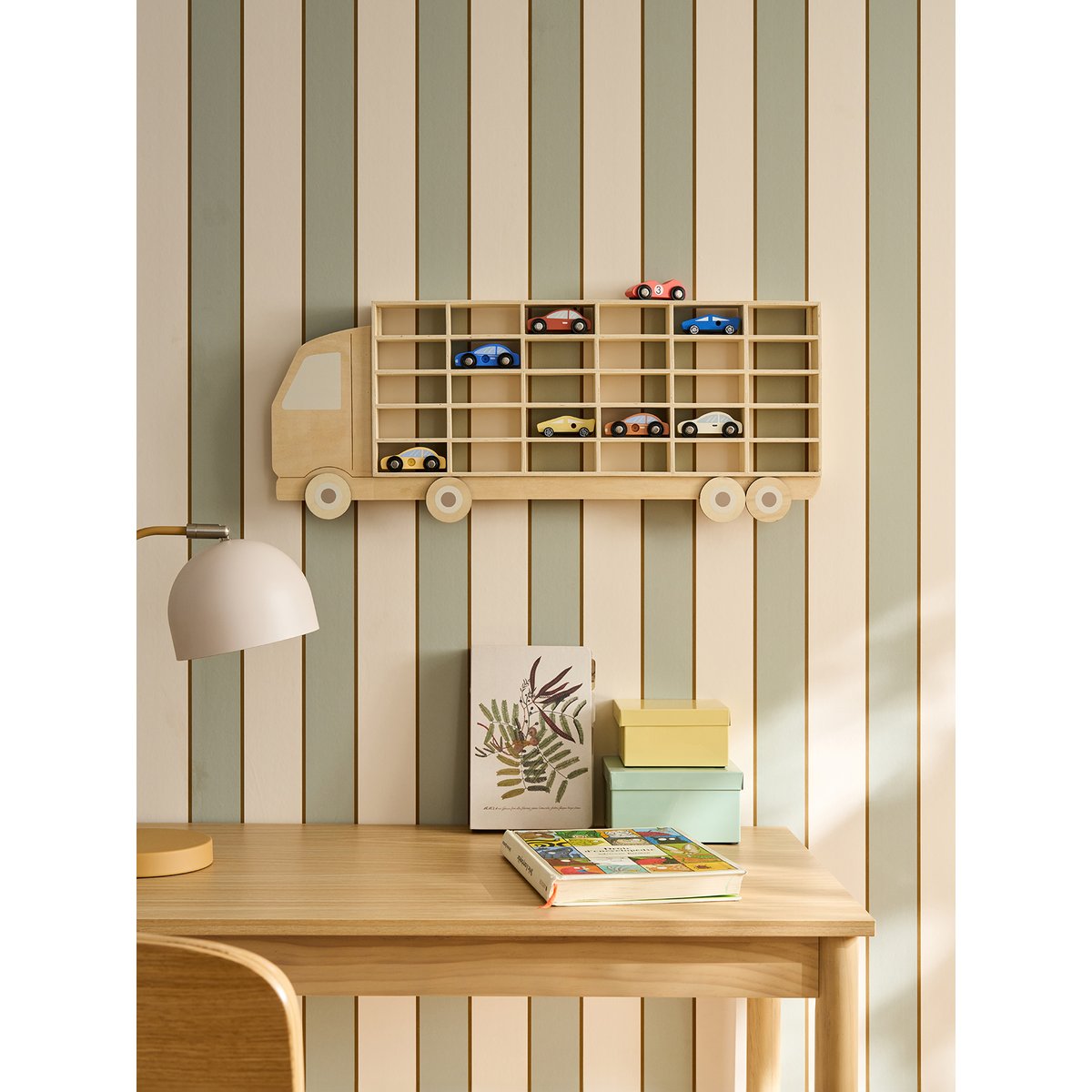 Rangement mural forme camion beige, VERTBAUDET