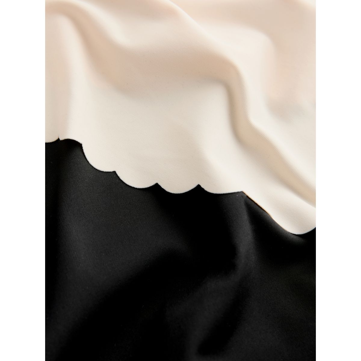 Culotte festonnée invisible, lot de 3 noir/ blanc/ chair, NEXT