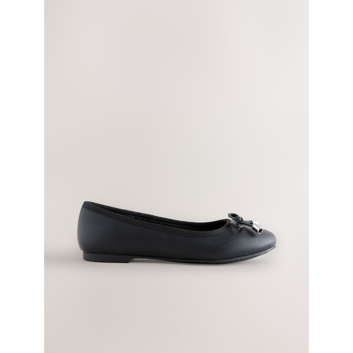 Ballerines pour l'école noir mat, NEXT