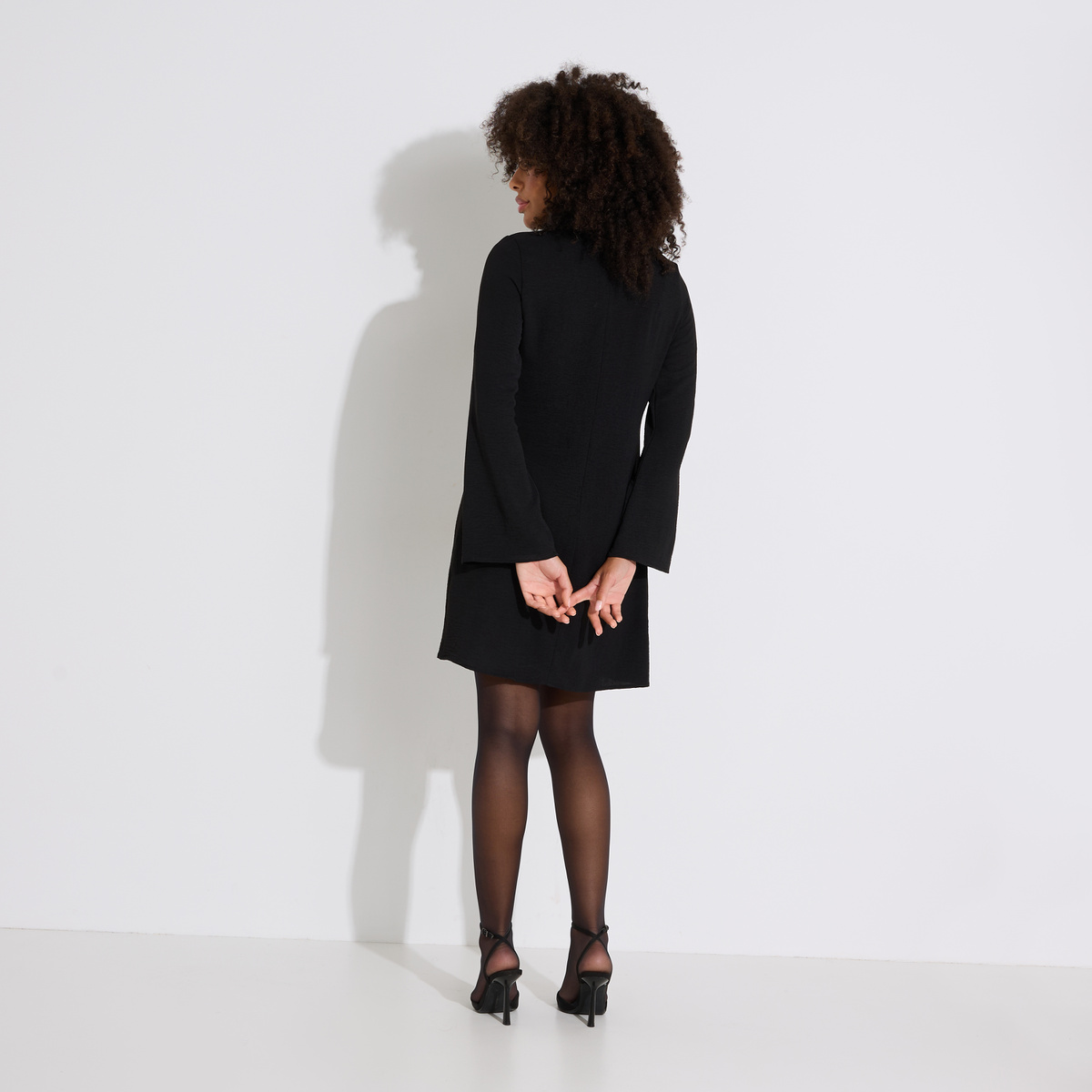 Robe courte à manches longues évasée noir, GRAIN DE MALICE