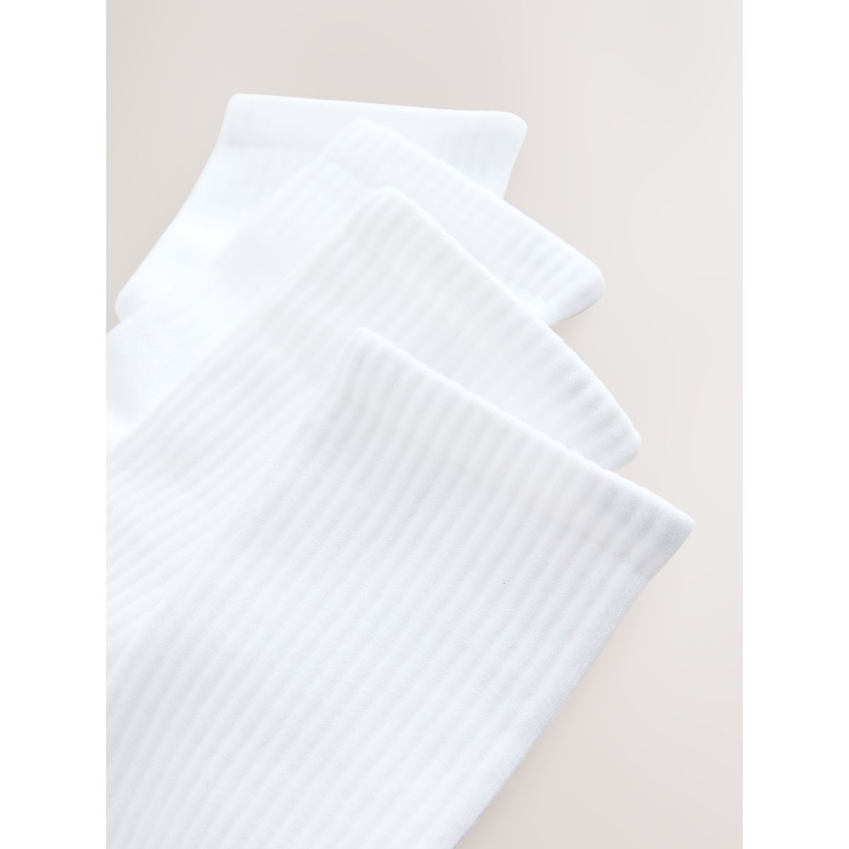 Chaussettes de sport rembourrées, 4 paires blanc, NEXT