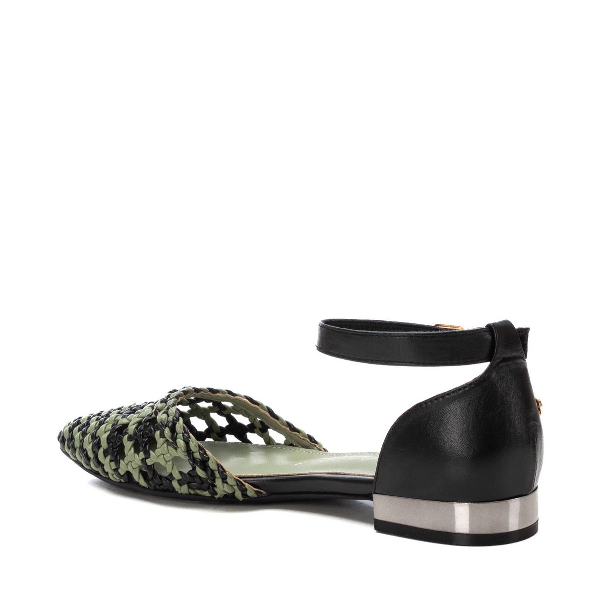 Chaussure Plaine Entreprise Boucle kaki, XTI