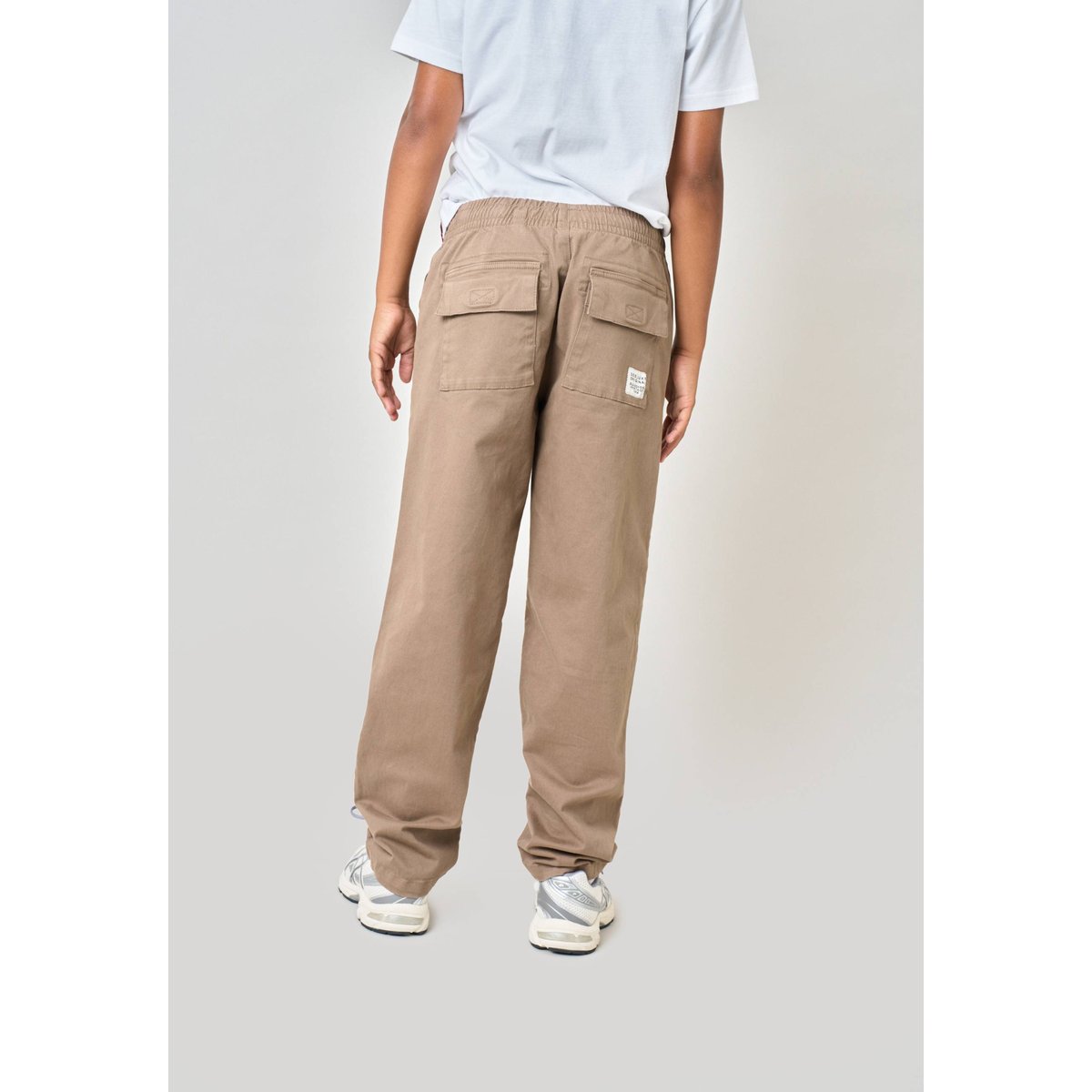Pantalon relaxed garçon TIALO taupe clair, DEELUXE