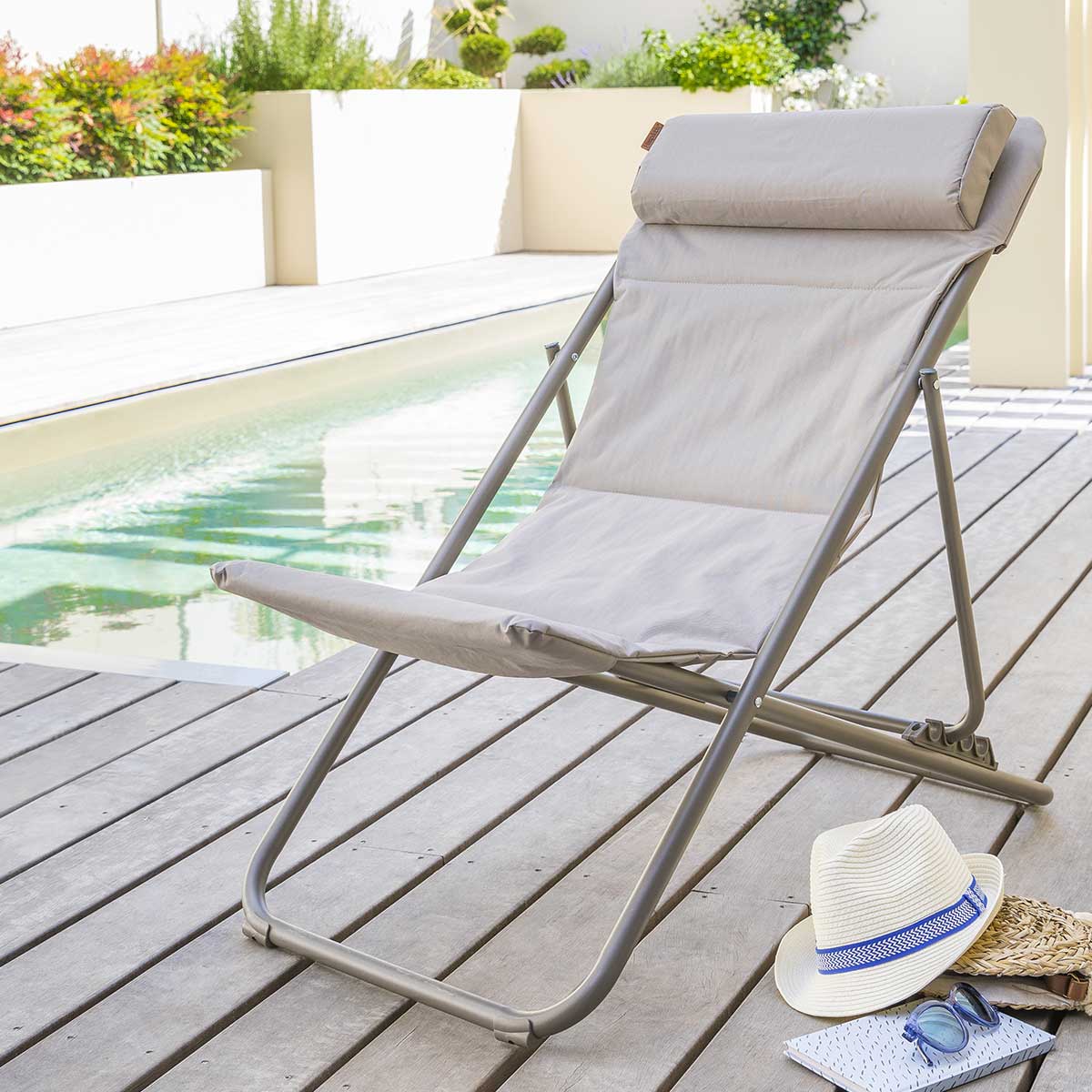Chilienne de jardin pliante 4 positions avec repose-tête JUBBA noisette, HESPERIDE