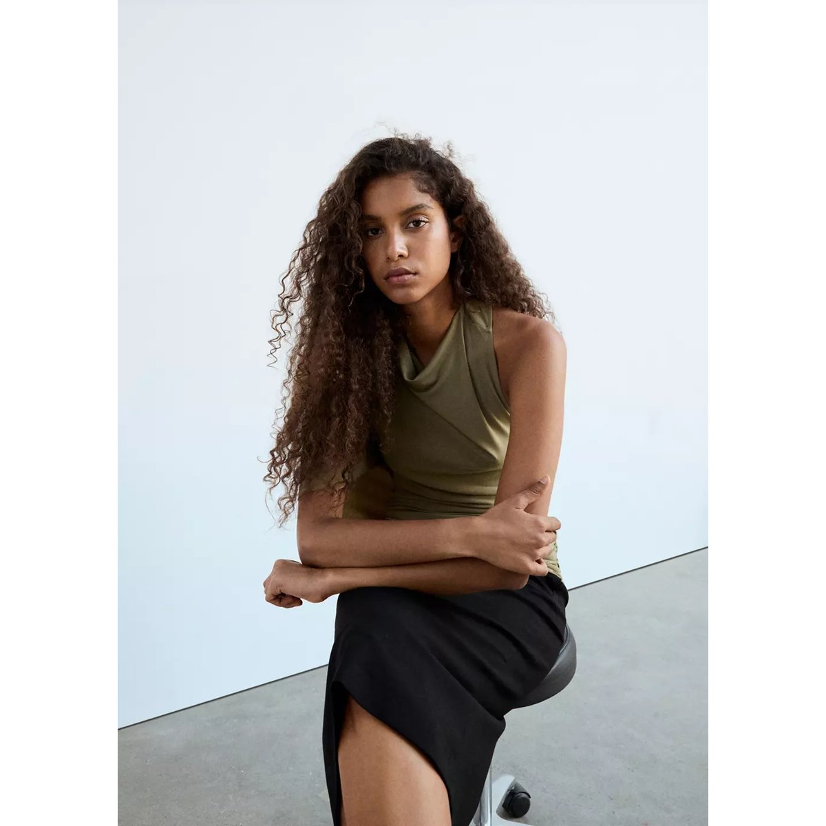 Blouse drapée asymétrique kaki, MANGO