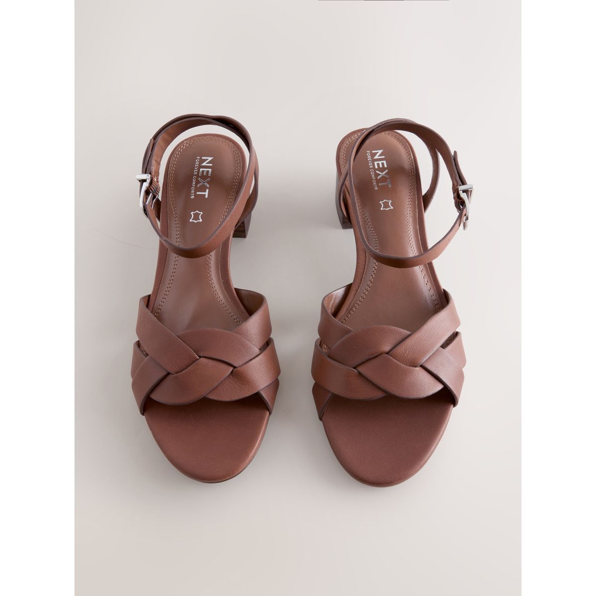 Chaussures en cuir à petit talon carré marron fauve, NEXT
