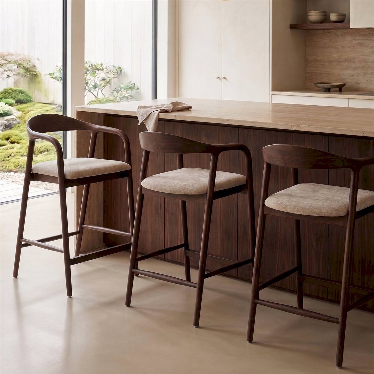 Tabouret de bar bois et bouclette INSIBLE beige tressé et noyer, RECOLLECTION