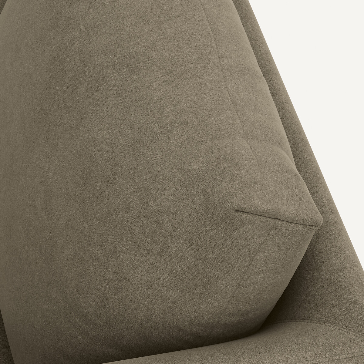 Canapé compact 3 places, en velours stonewashed, OSCAR gris shiitaké, AM.PM X EMMANUEL GALLINA