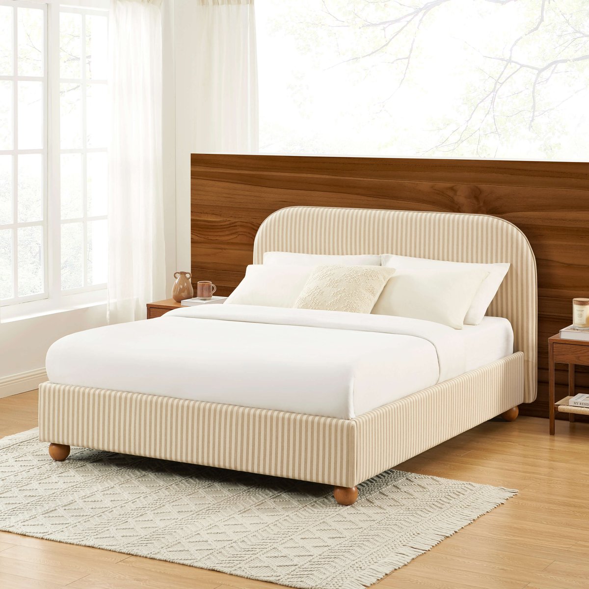 Lit coffre avec sommier relevable PILKA beige et écru, SORELH