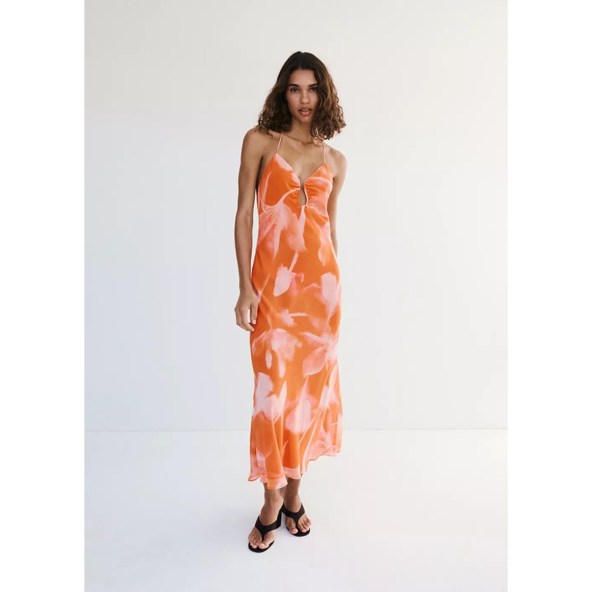 Robe à fleurs cut-out métallisée orange, MANGO
