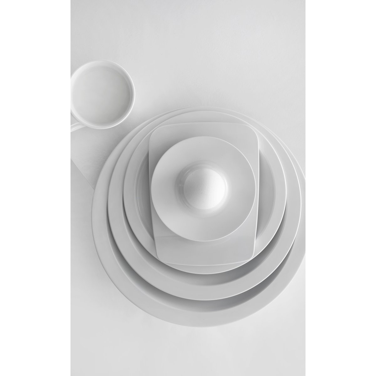Assiette plate HAMLET blanc, ROSTI