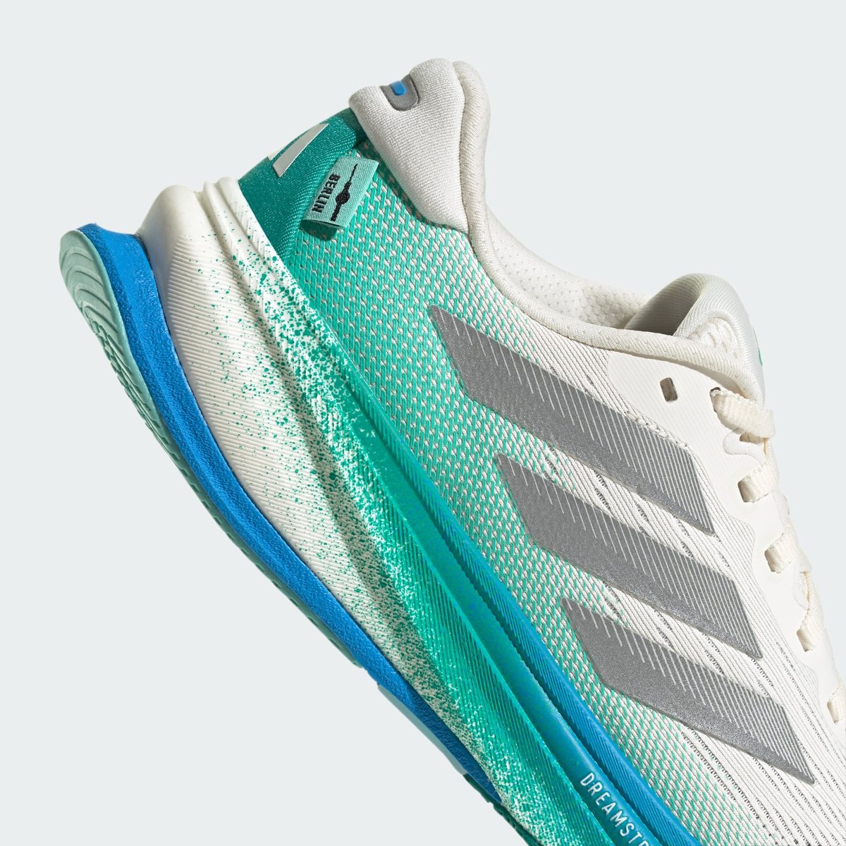 Chaussure De Running Supernova Rise 2 chalk white / silver metallic / glory green, adidas Performance