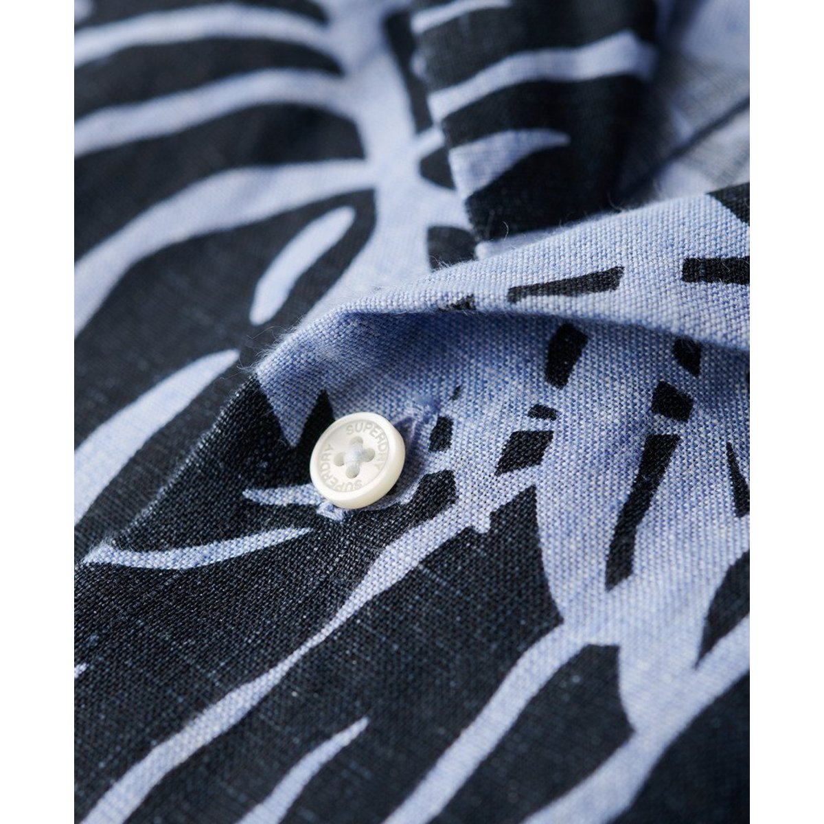 Chemise imprimée en lin à col ouvert imprimé bleu palmier philip, SUPERDRY