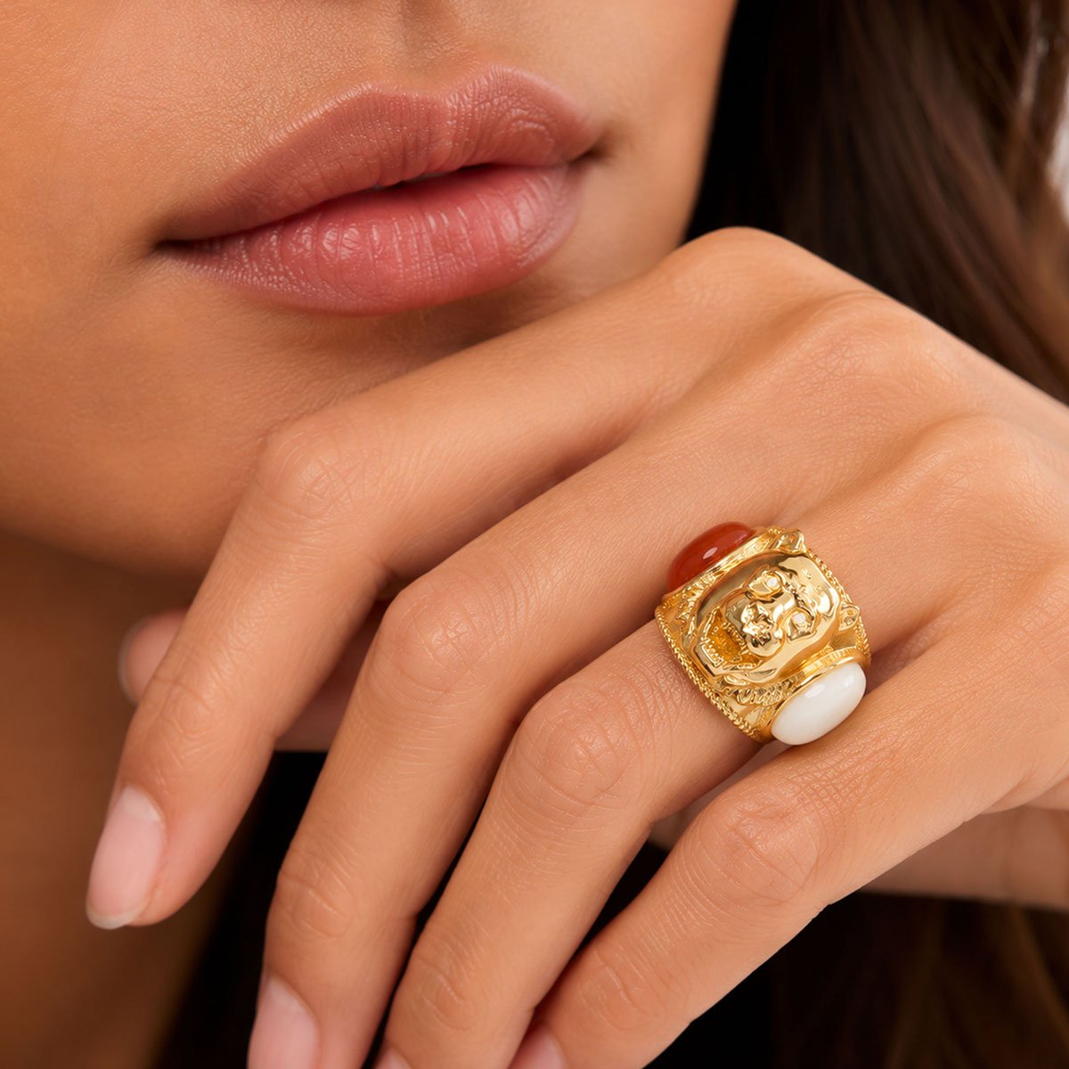 Bague tête de tigre cabochons colorés SOLY doré, HIPANEMA