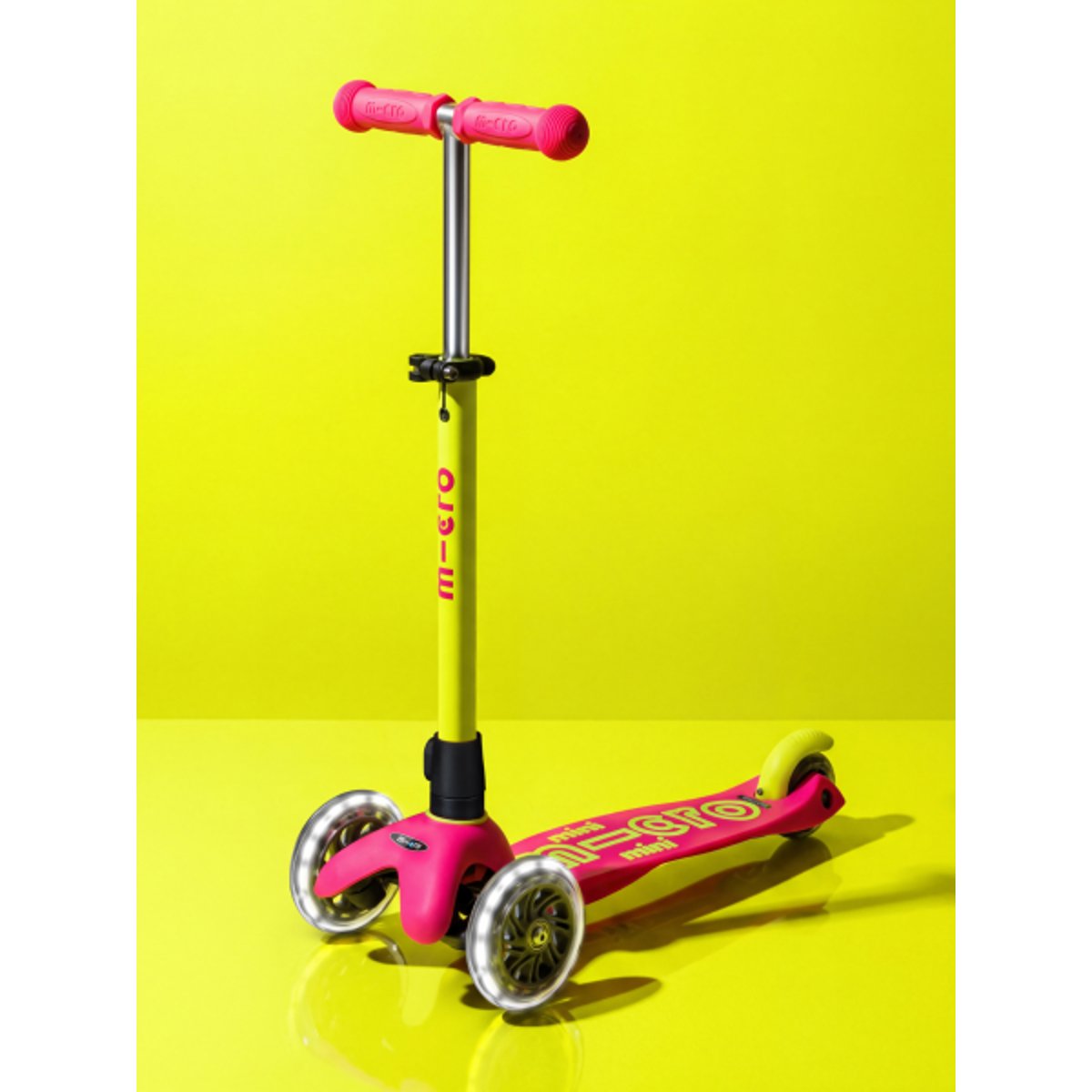 Mini Micro Deluxe Néon LED - Flamingo Yellow jaune, MICRO MOBILITY