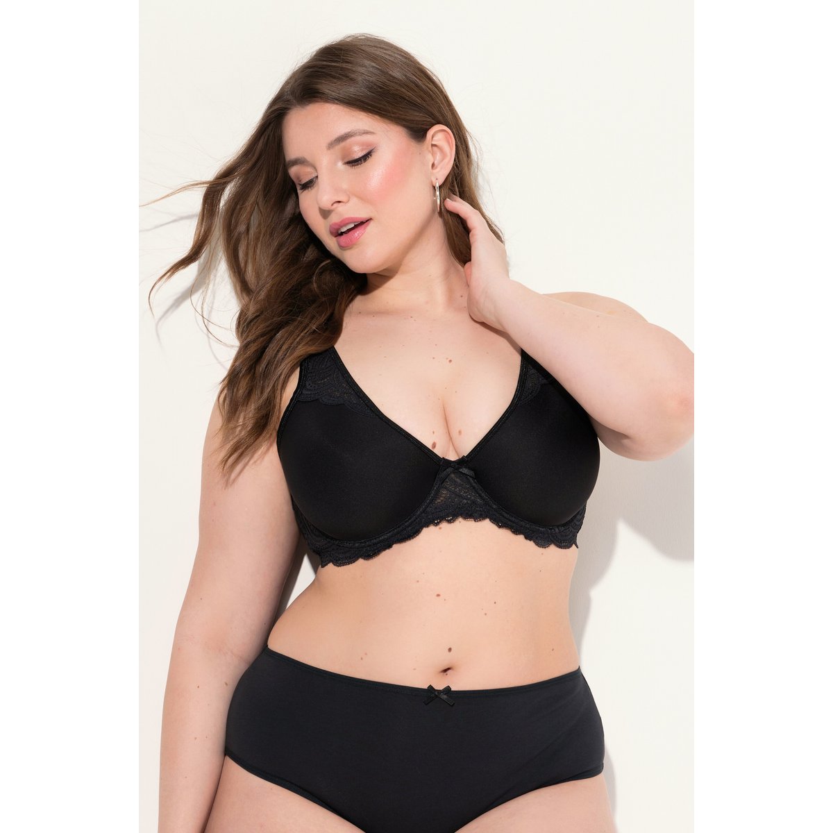 Soutien-gorge Spacer Zoe. Modèle à armatures noir, ULLA POPKEN