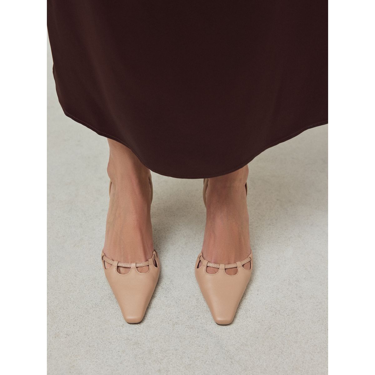 Chaussures à talons/bride arrière/découpes camel, NEXT