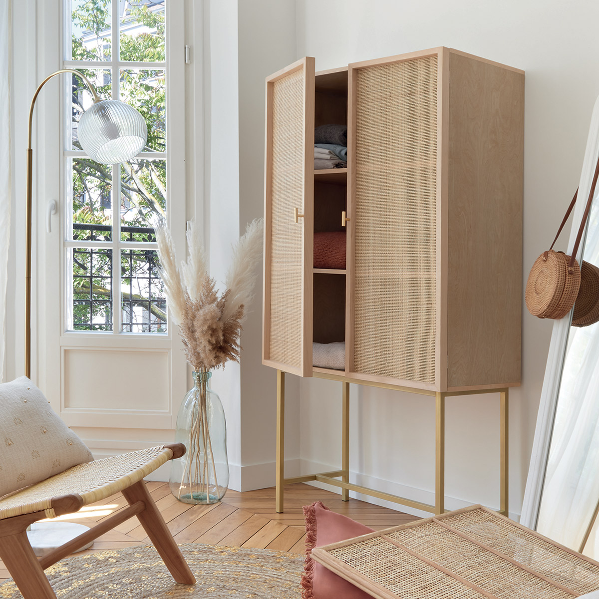 Buffet haut 2 portes cannage rotin sur piètement doré RAYO beige, ATMOSPHERA
