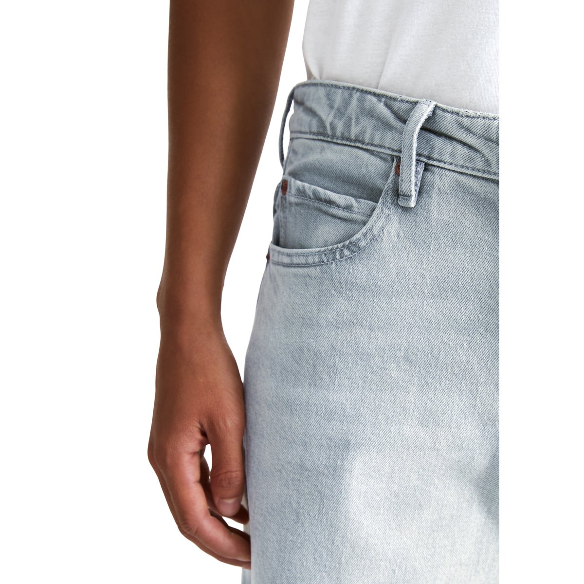 Jeans modèle Tolva large en CIRCULOSE bleu clair, MARC O'POLO