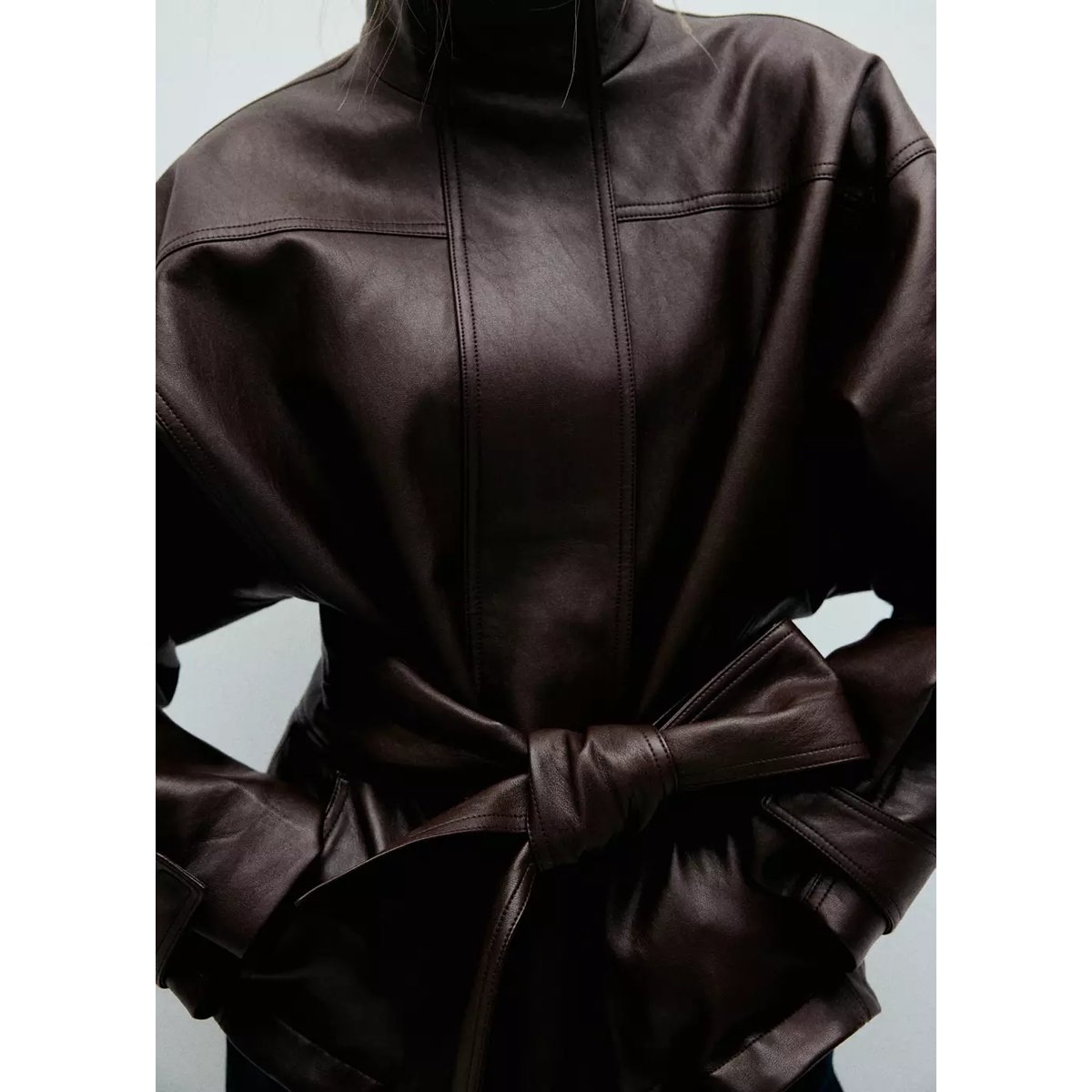 Veste oversize avec ceinture chocolat, MANGO