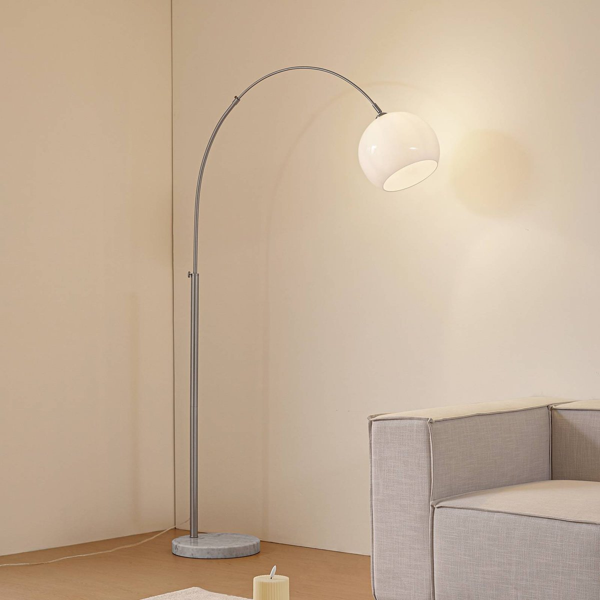 Lampadaire en métal moderne, Alverton blanc, nickel, LINDBY