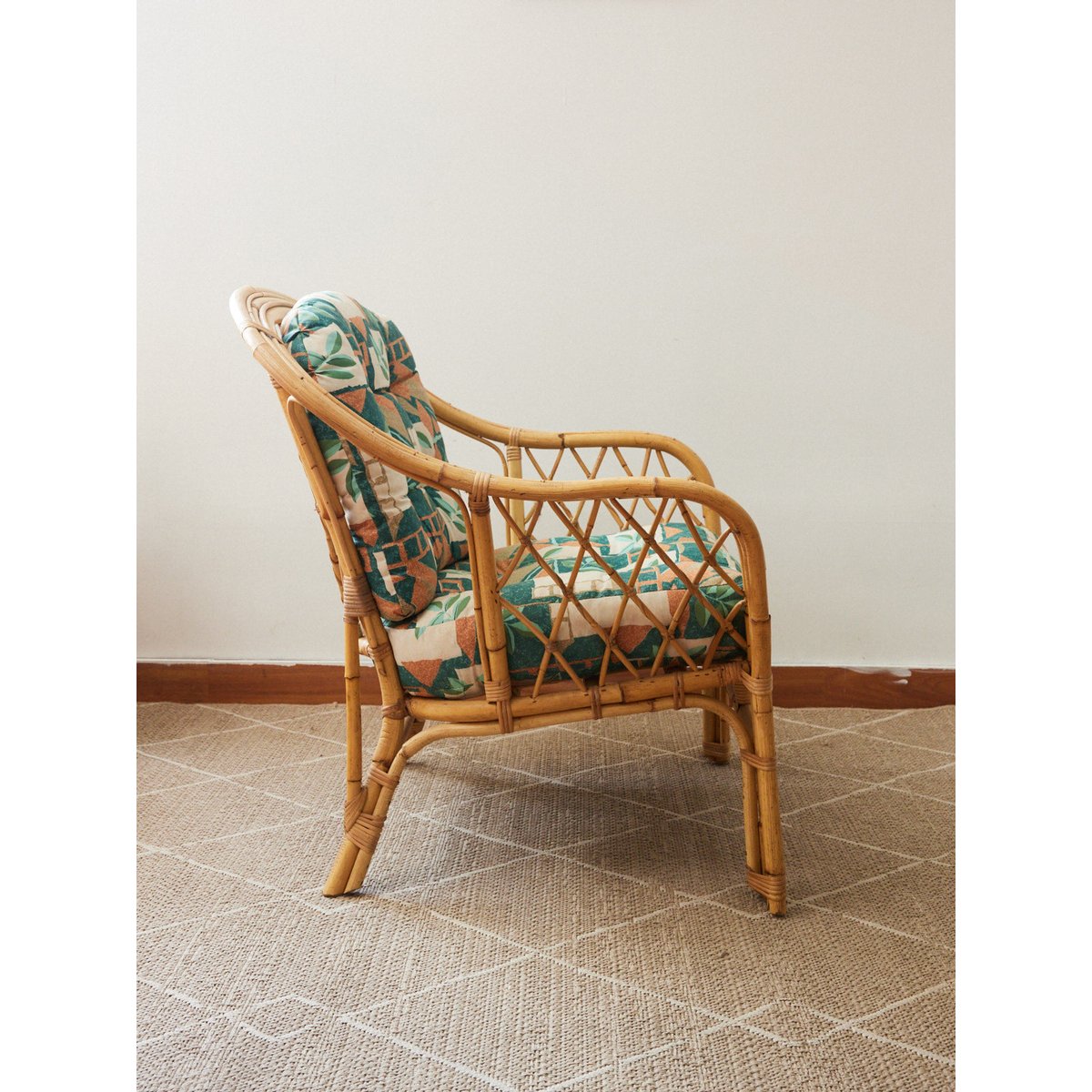 Fauteuil en rotin Ernest N°1024 - Bon état bois clair, DEBONGOUT