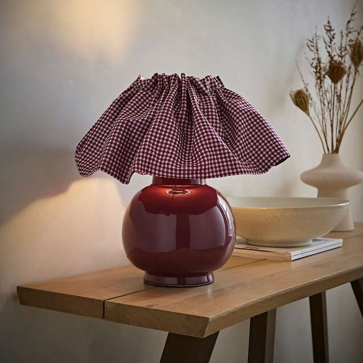 Arlo Ceramic Table Lamp with Gingham Pleat Shade burgundy, SO'HOME