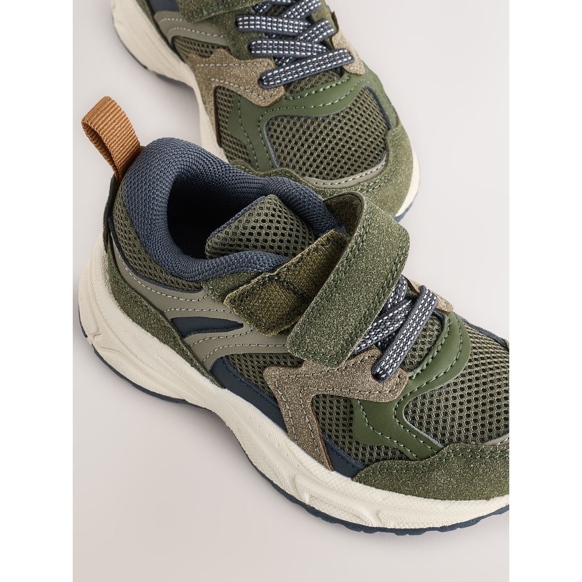 Baskets à lacets élastiques et scratch vert kaki, NEXT