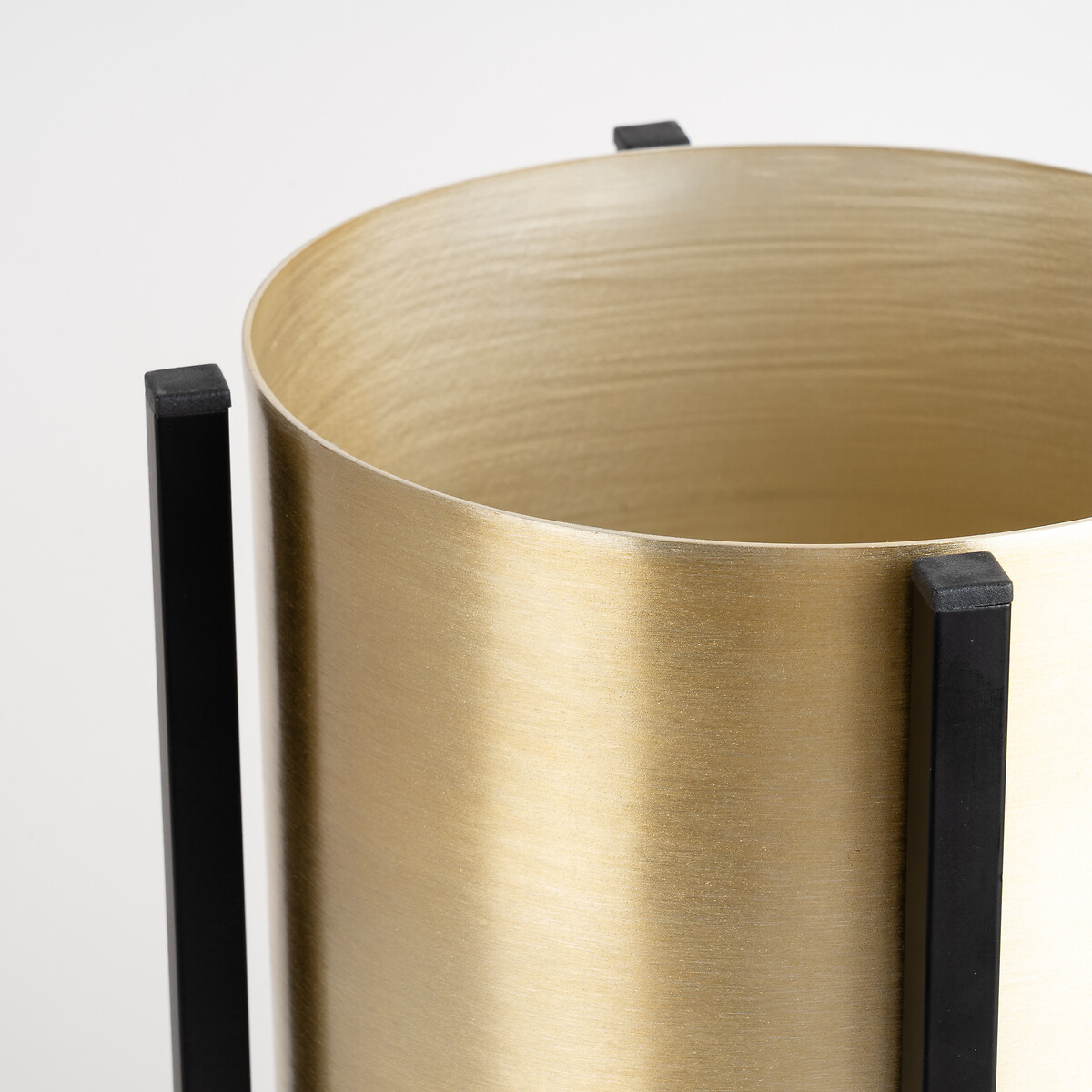 41cm Gold Planter on Stand Large gold-coloured, SO'HOME