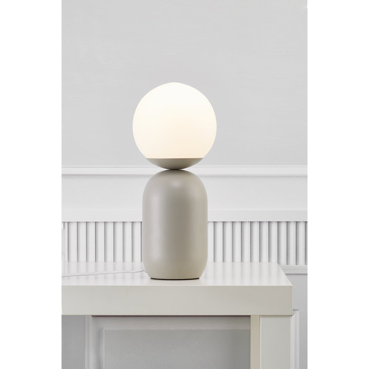 Lampe à poser style contemporain en métal et verre opale, NOTTI gris, NORDLUX