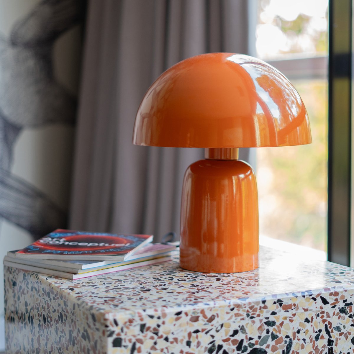 Lampe champignon en métal - CLARA orange, MAISON PAVANE