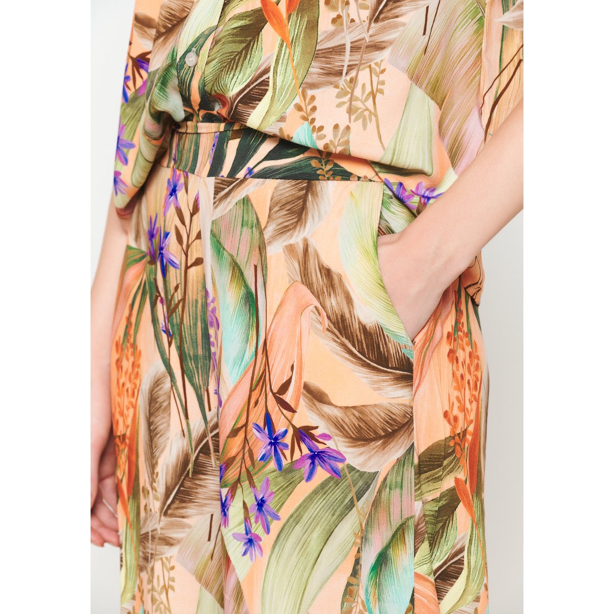 Pantalon fluide à imprimé tropical pastel peach, LOLALIZA