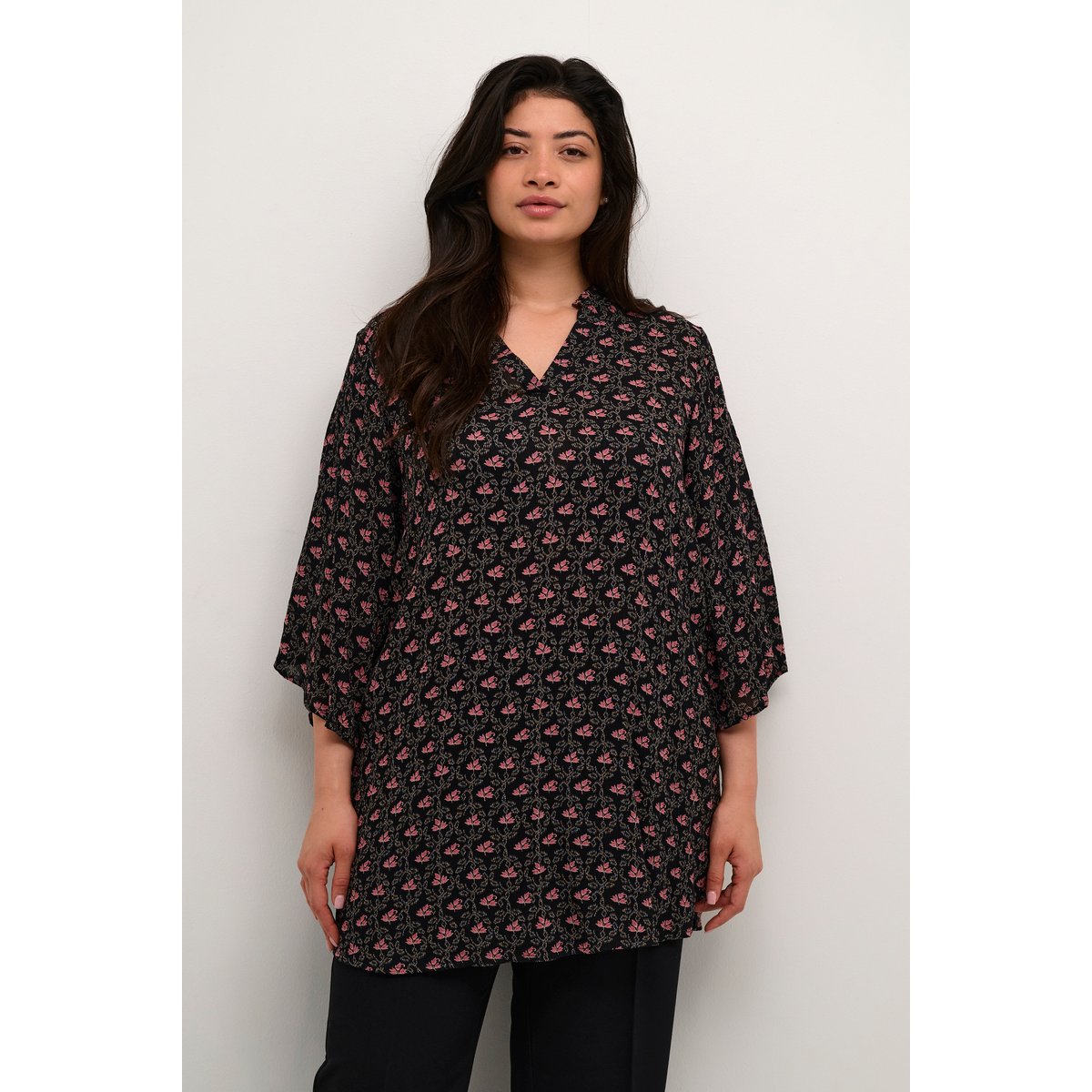 Tunic noir/rosa floral, KAFFE CURVE