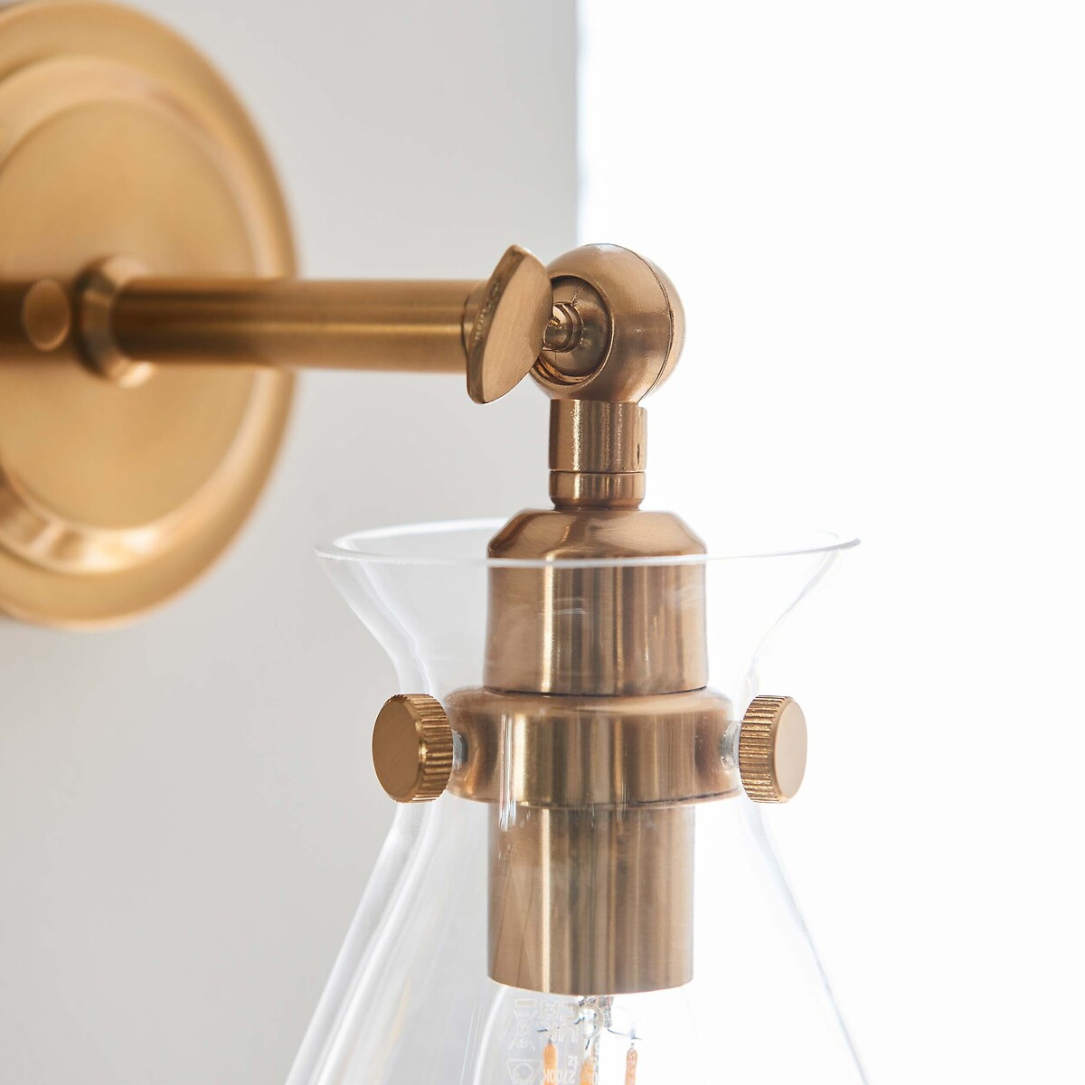 Henrietta Wall Light aged brass, ÉDITÉ